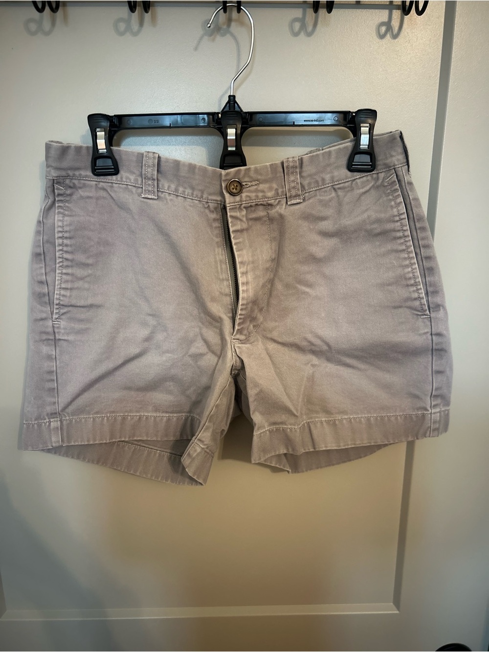 J. Crew Men's Chino Shorts in Light Gray